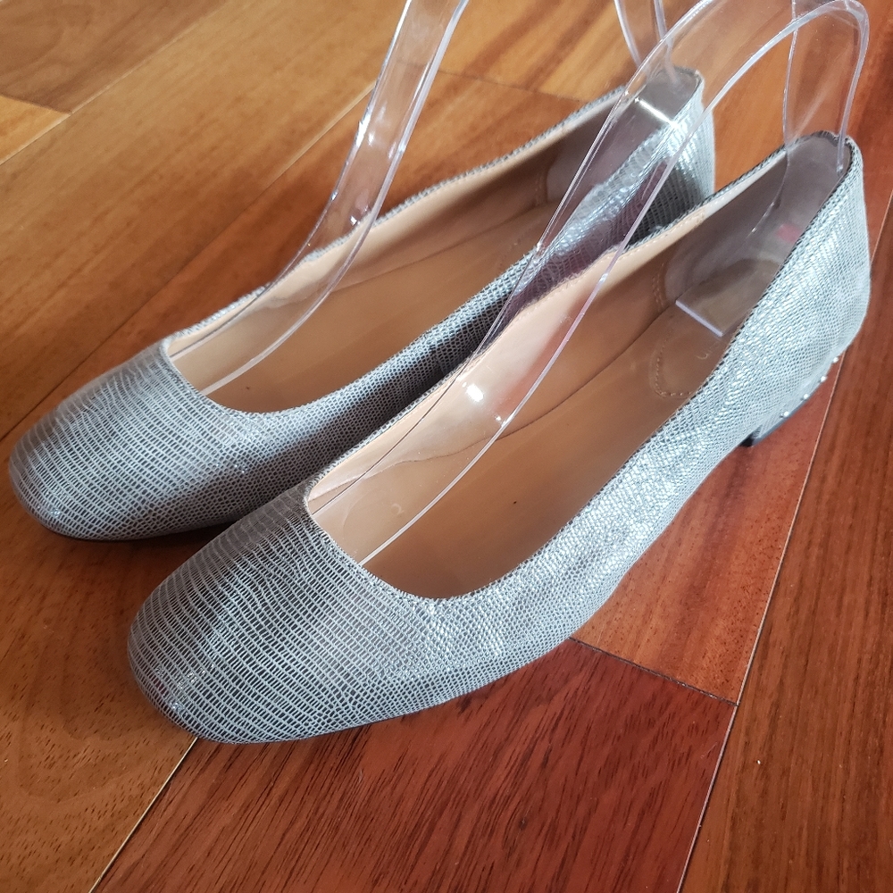 Calvin Klein Fridelle Shoes Flats Embossed Leather 8